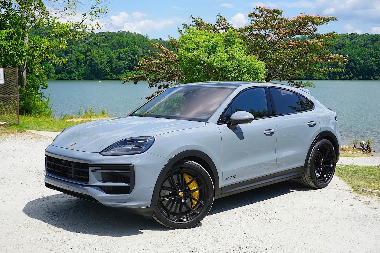 2025 Porsche Cayenne GTS